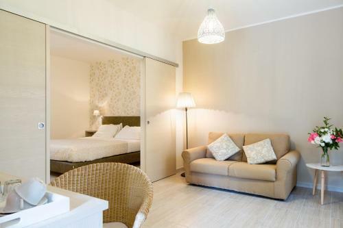 Hostal Tenuta Lamborghini Golf & Resort