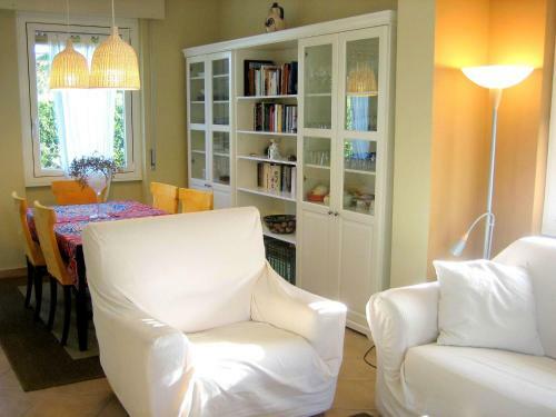 Modern Villa In Lazise With Private Pool