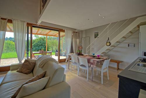 Ponte A Bozzone Villa Sleeps 4 Air Con Wifi