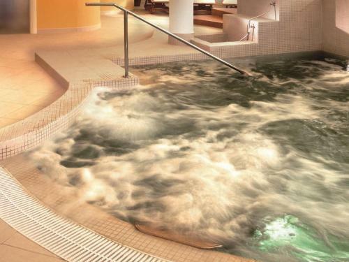 Morden Apartment In Sarnano With Pool