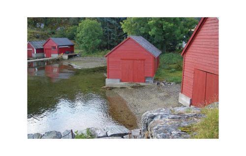 Holiday Home Lundegrend Homlevik