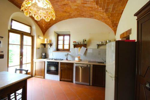 Monte San Savino Villa Sleeps 15 Pool Wifi