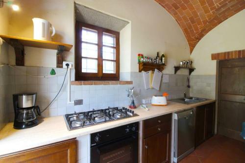 Monte San Savino Villa Sleeps 15 Pool Wifi