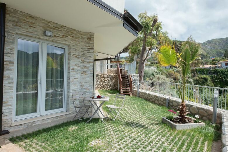 Hostal Borgo Degli Dei - Affittacamere Poseidone