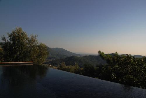 Balbano Villa Sleeps 8 Wifi