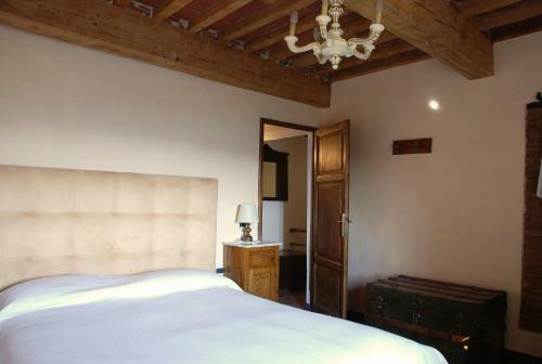 Balbano Villa Sleeps 8 Wifi