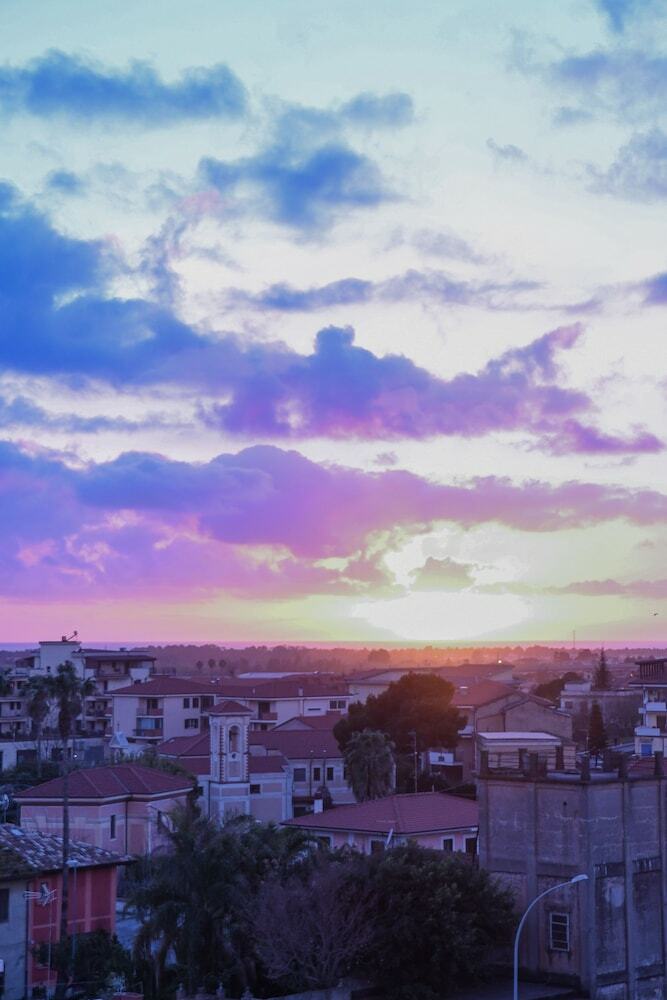 Hostal B&B Lamezia Airport