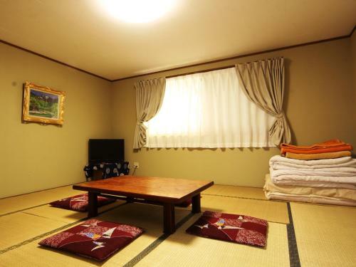 Hostal Guesthouse Tomoshibi