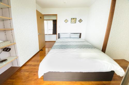 Hostal Okinawa New Hope Yomitan