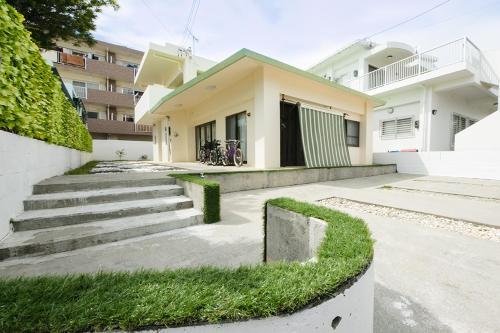 Hostal Okinawa New Hope Yomitan