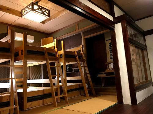 Hostal Guest House Wasabi