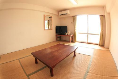 Hotel Tokashiku Marine Villege