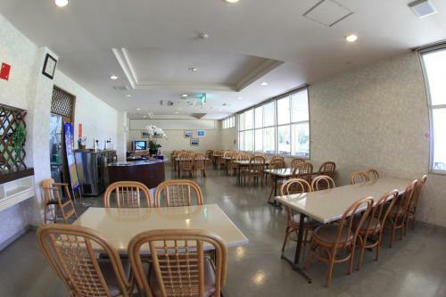 Hotel Tokashiku Marine Villege