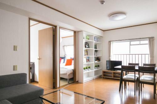Bed & Breakfast Hakata Apartment 8b