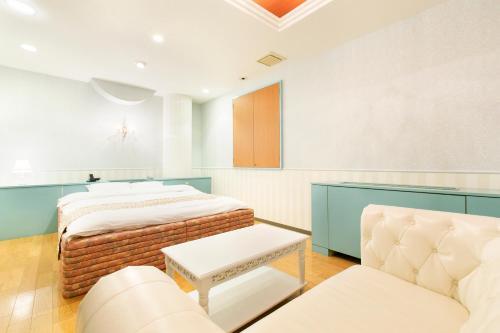 Hotel Luna (Adult Only)