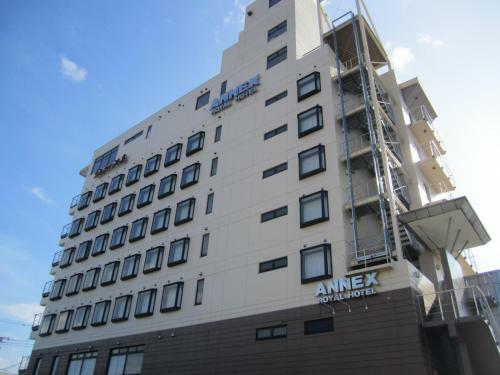 Albergue Annex Royal Hotel