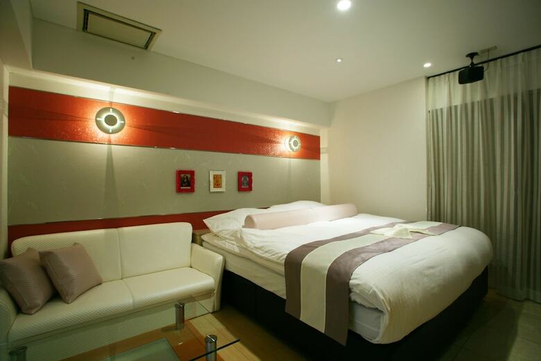 Hotel Christmas Numazu (Love Hotel)