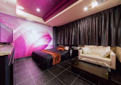Hotel One Eight (Adult Only)