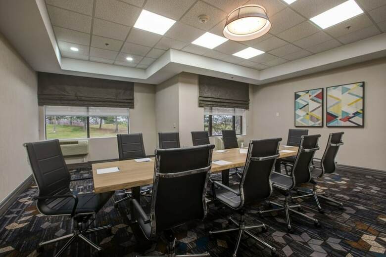 Hotel Four Points By Sheraton St. Catharines Niagara Suites