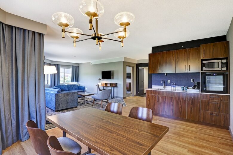 Hotel Four Points By Sheraton St. Catharines Niagara Suites