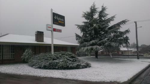 Highlands Motor Inn