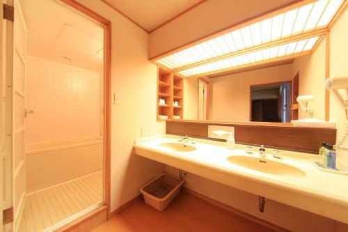 Shitakirisuzumeno Oyado Hotel Isobe Garden