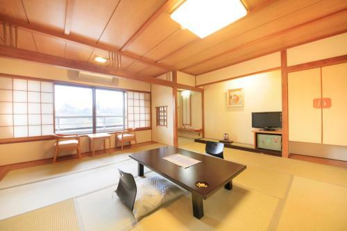 Shitakirisuzumeno Oyado Hotel Isobe Garden