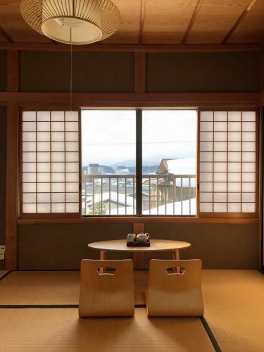 Hostal Guesthouse Takayama Hanzansha