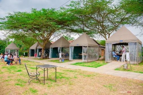 Lodge Game View Hotel