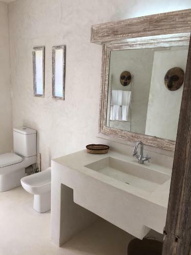 The Villa Luxury Suites Hotel