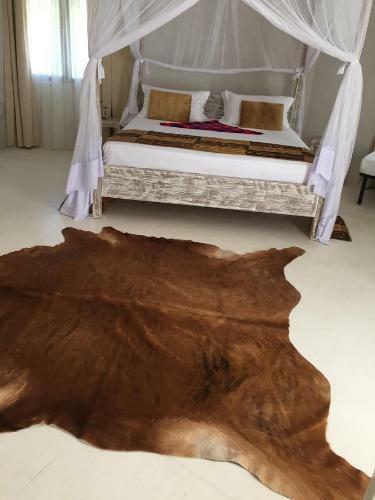 The Villa Luxury Suites Hotel