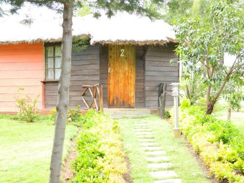 Lalanasi Lodge & Tented Camp