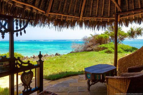 Hotel The Sands At Chale Island