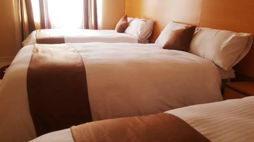 Pivot Hotel