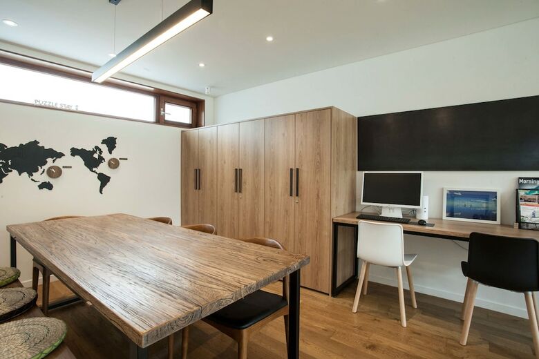 Hostal Puzzlestay House