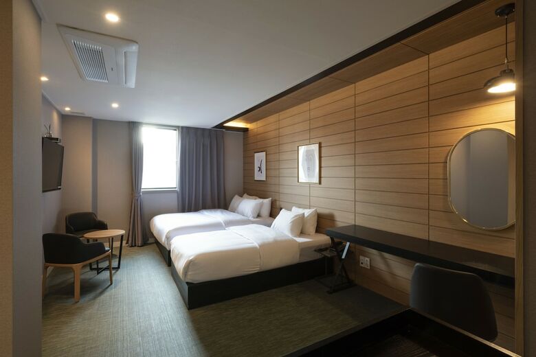 No. 25 Signature Hotel Daecheong
