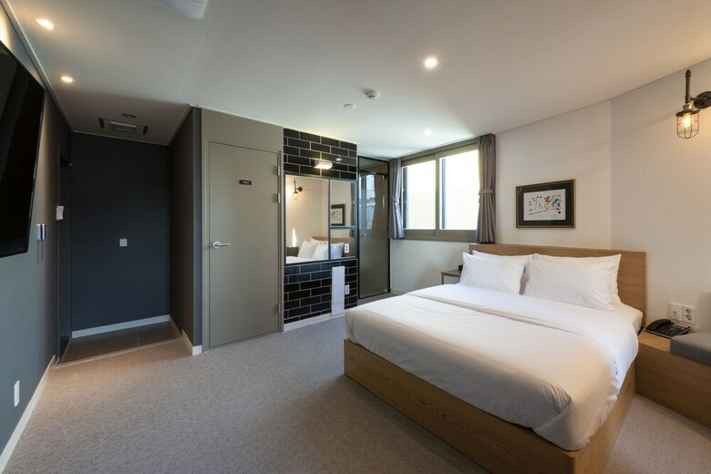 No. 25 Signature Hotel Daecheong