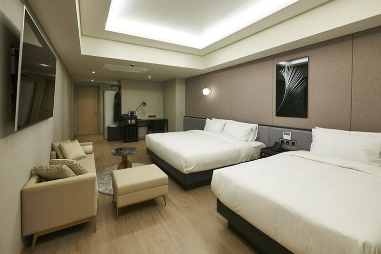 Hound Hotel Yeonsan