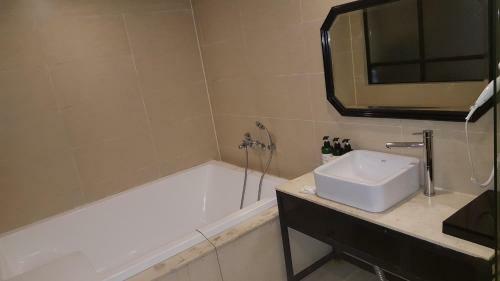 Sasang To Heaven Hotel