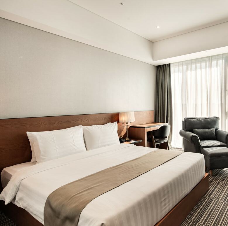 Golden Tulip Incheon Airport Hotel