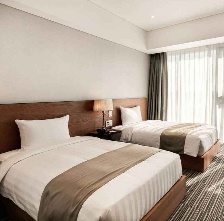 Golden Tulip Incheon Airport Hotel