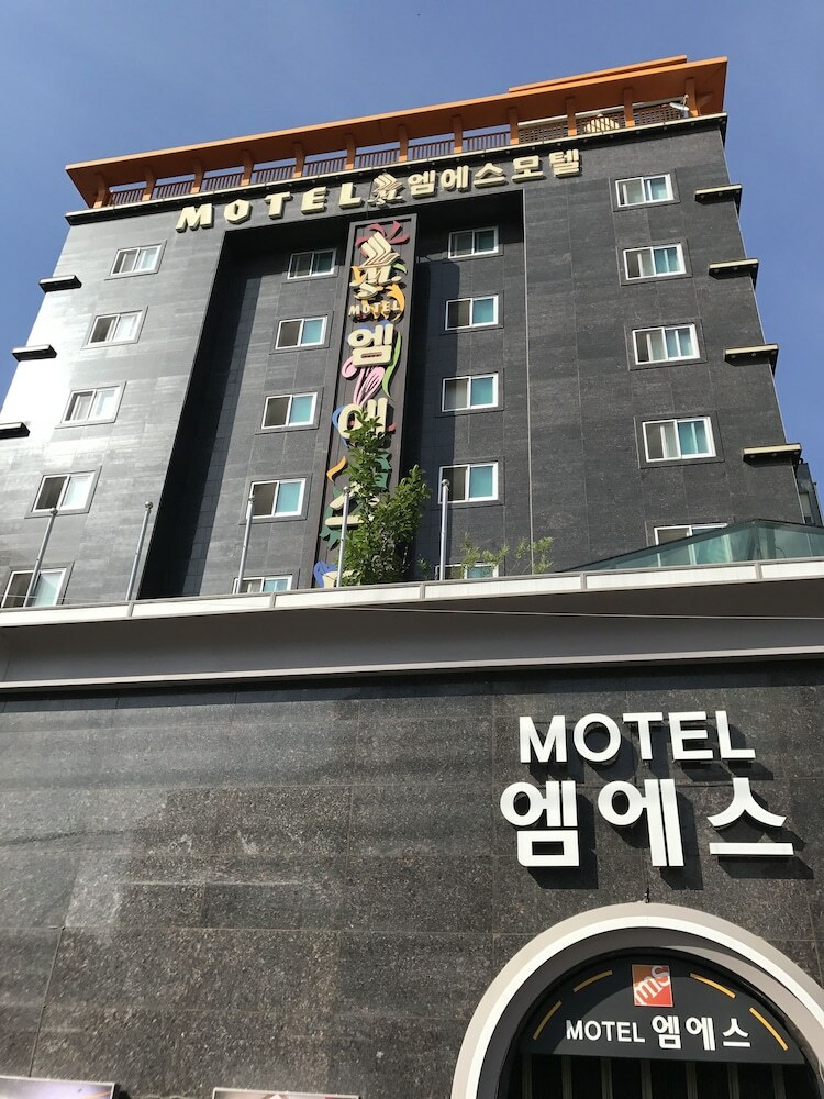 Ms Motel