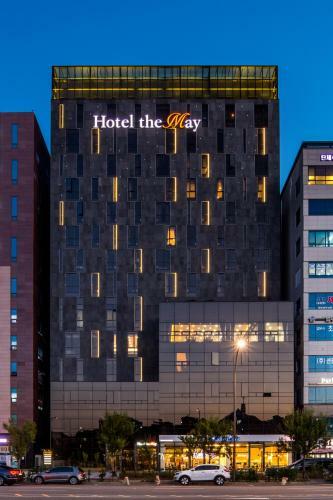Hotel The May