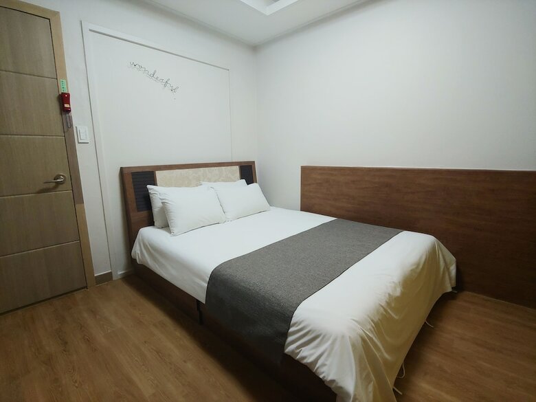 Gallery Hotel Bnb