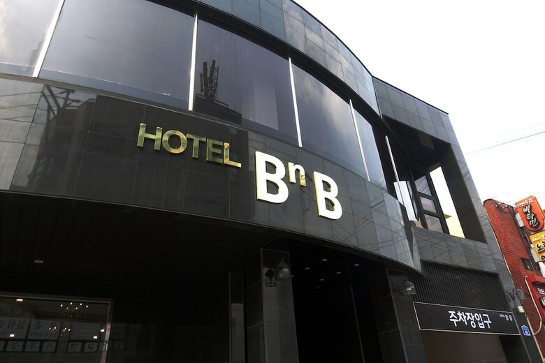 Gallery Hotel Bnb
