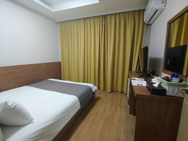Gallery Hotel Bnb