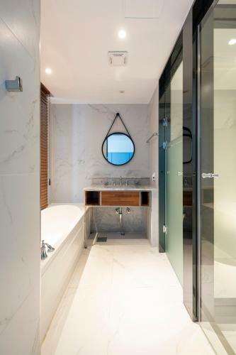 Brown-dot Hotel Shinho