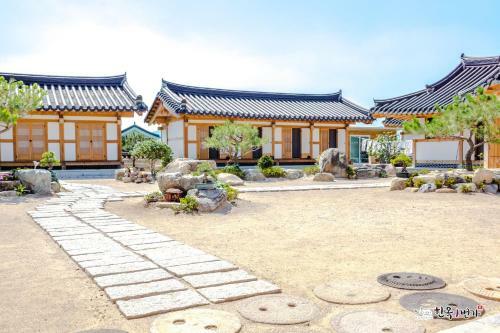 Hanok 1st Street