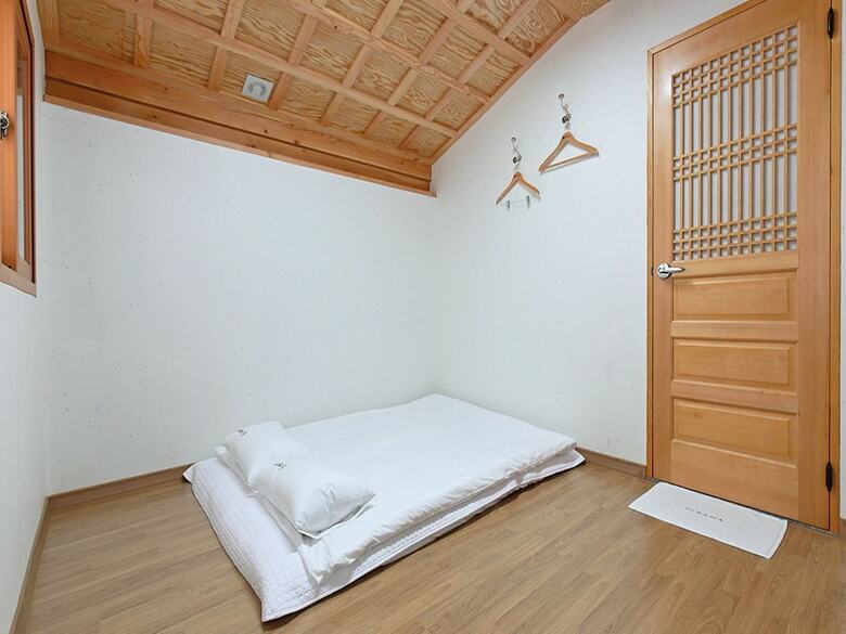 Cheonggong Hanok Stay
