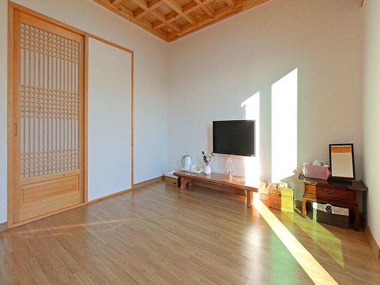 Cheonggong Hanok Stay